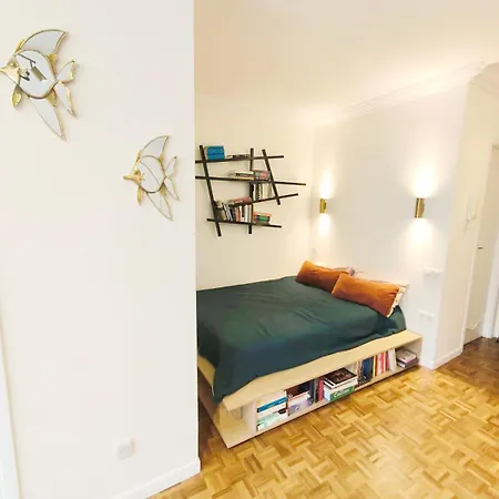 5 Min To Sea, 8 Min To Train Station, Parking Mentona