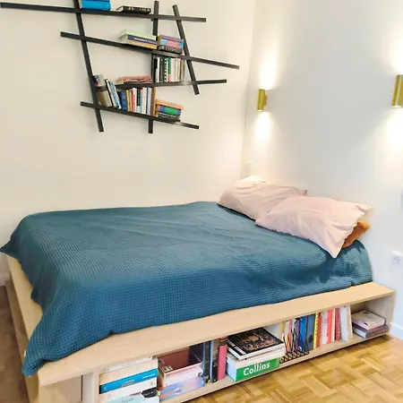 Apartament 5 Min To Sea, 8 Min To Train Station, Parking *
