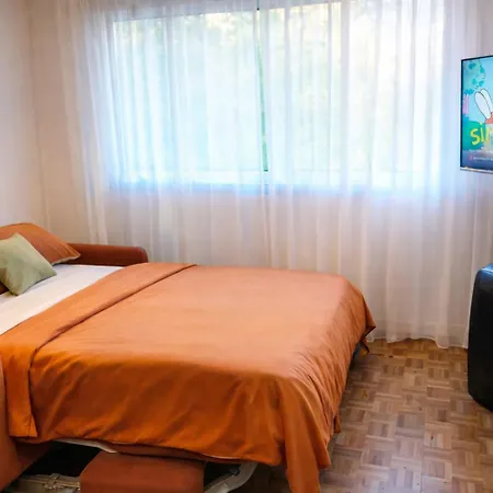 Apartament 5 Min To Sea, 8 Min To Train Station, Parking